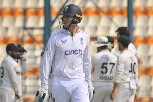 England Batting Continues in Multan Test