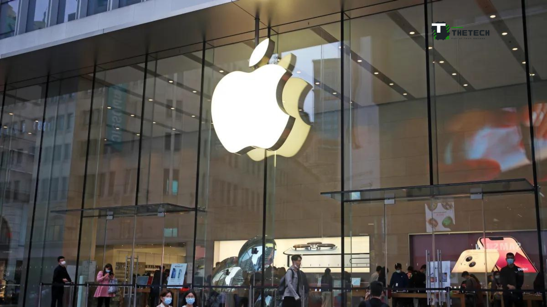 Apple has endorsed a California Senate bill that would require large companies to report their greenhouse gas emissions every year.